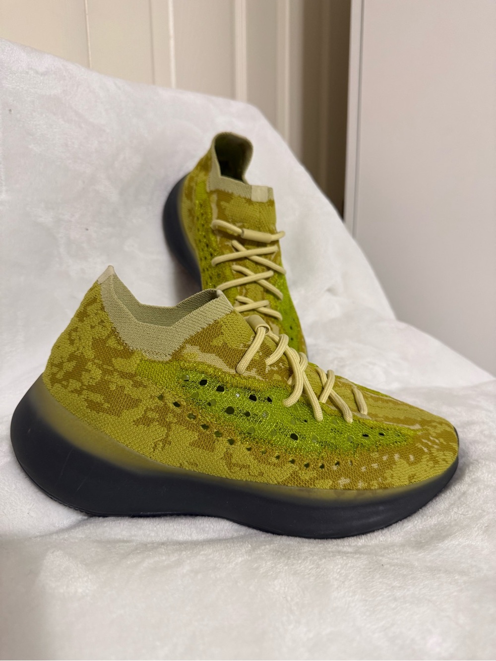 Yeezy Knit Low-Top Sneakers in Olive/Chartreuse